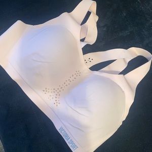 VS padded sports bra